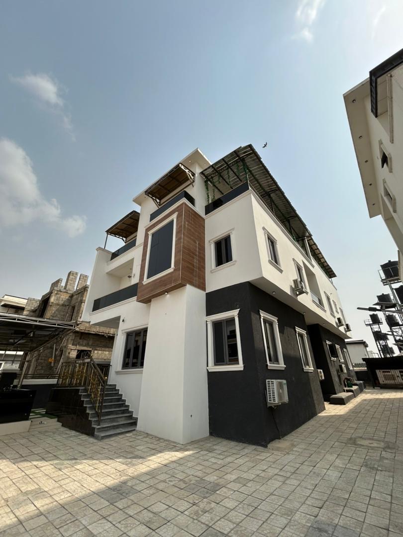 Duplex for sale in Lugbe
